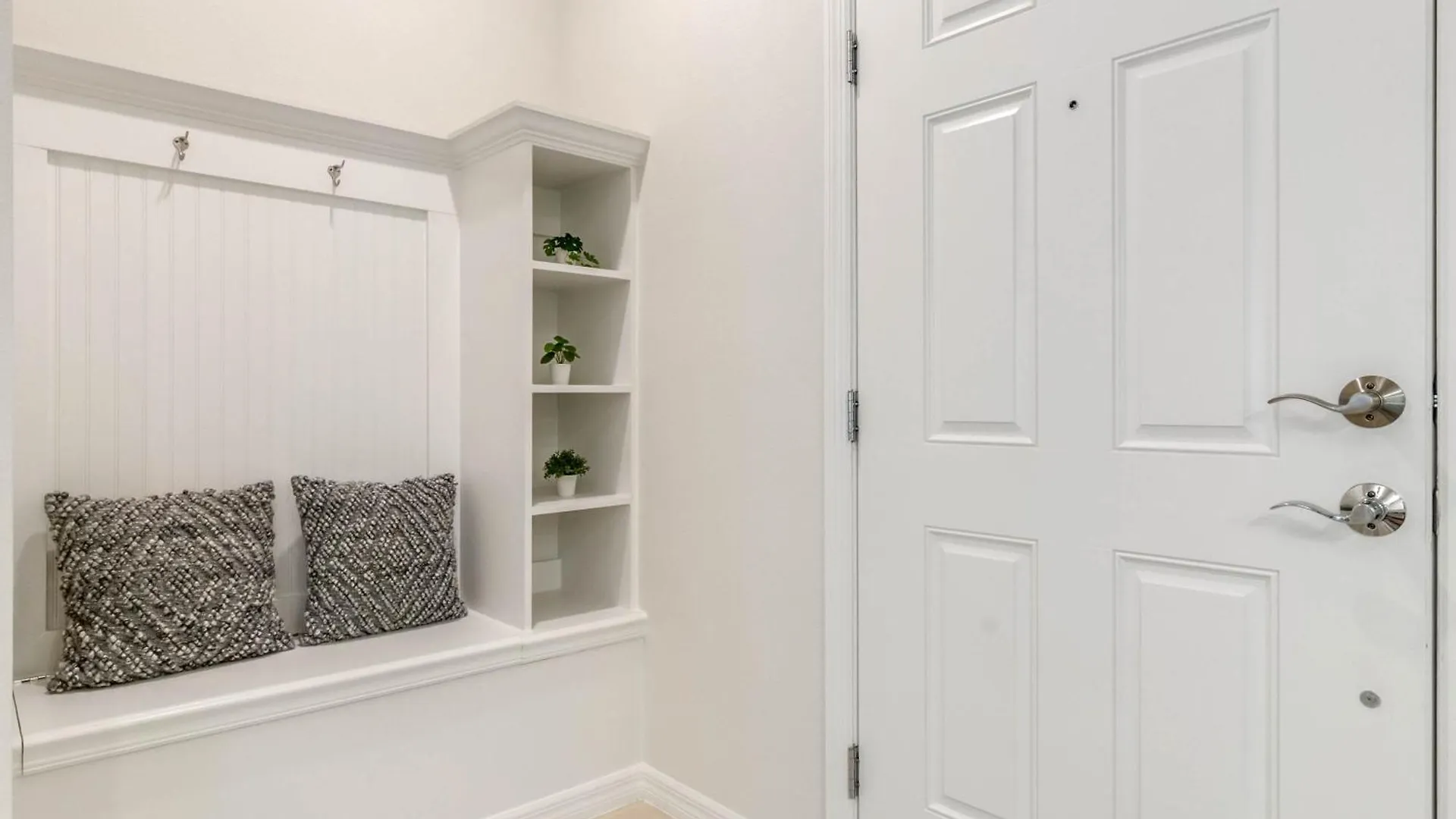 Holiday home 5 Bedroom-4 Bathroom Windsor Island 112 Jw Davenport United States